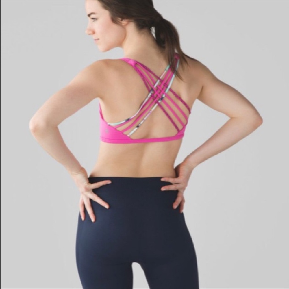 LULULEMON Free To Be Bra